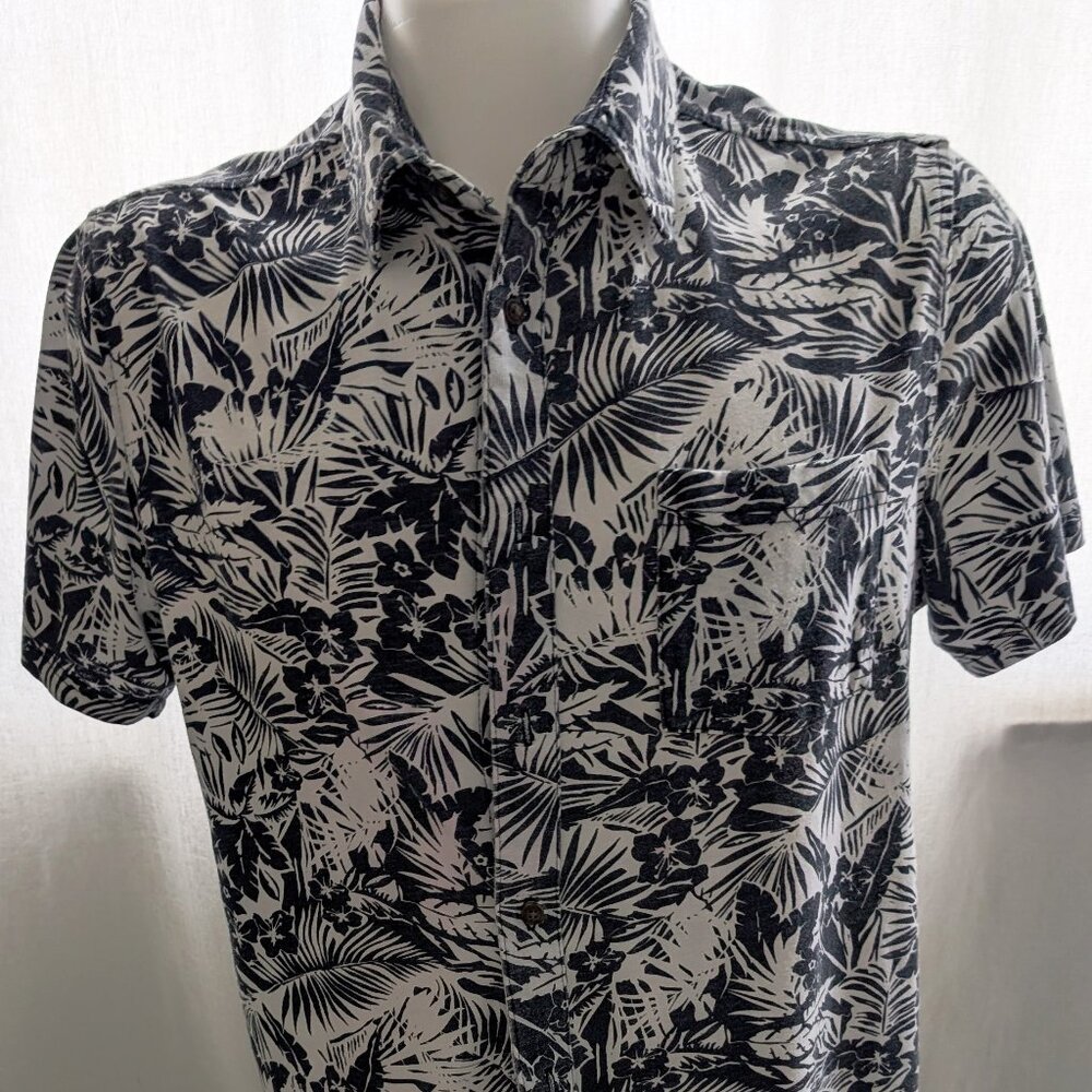 Goodfellow & Co™ Men’s Short Sleeve Collared Button-Down Shirt - Black & White